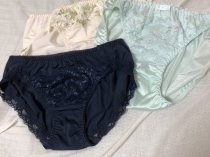 何が届くかお楽しみ！長期愛用品♡使用済ブラパンセット