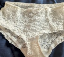 白のパンティ