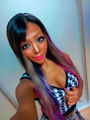 黒咲ネオンの写真